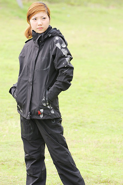 OUTDOOR SPORTS CLOTHING 