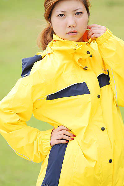OUTDOOR SPORTS CLOTHING 