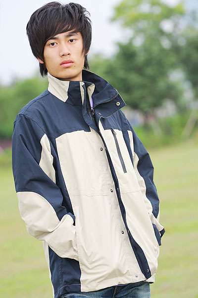 OUTDOOR SPORTS CLOTHING 
