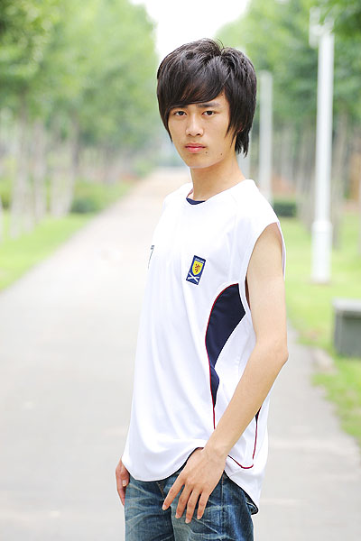 FOOTBALL WEAR